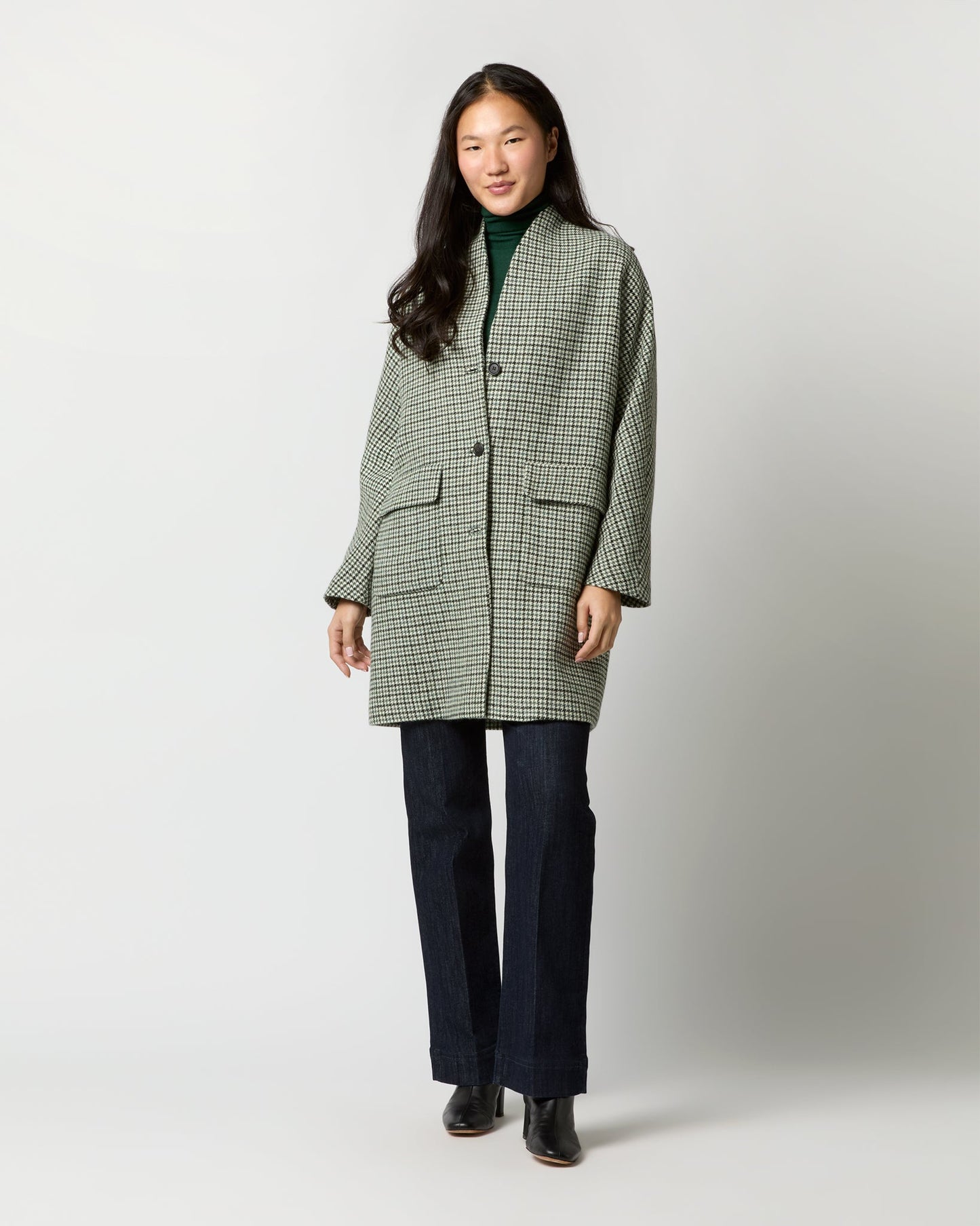 Kennedy Coat in Green Houndstooth Tweed